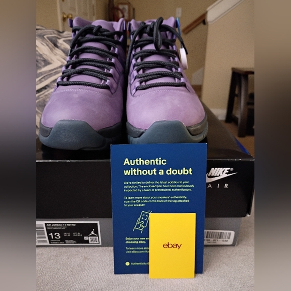 Air Jordan 11 Mojave - Picture 2 of 7